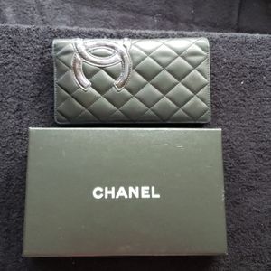Chanel Cambon Black CC logo yen wallet